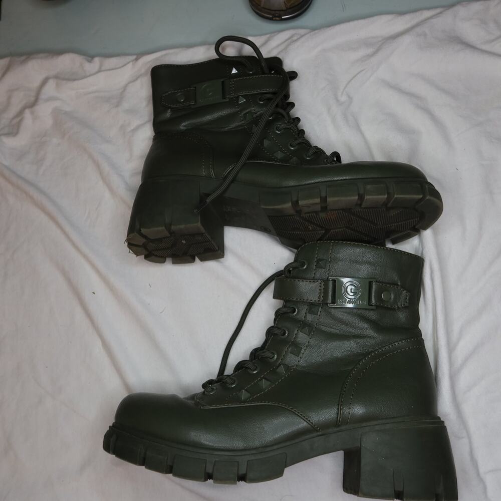G By Guess GGAIKEN-C Mens Size 8 Green Combat Boots Round Toe y2k 90s gorpcore